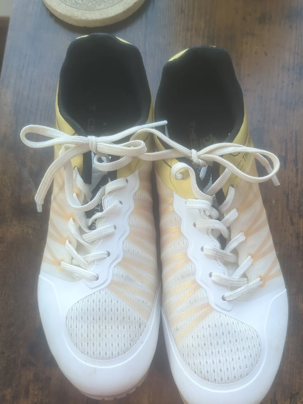 White And Gold Track Spikes Size 35